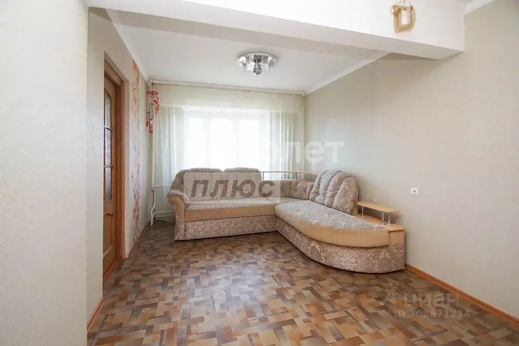 3-к кв. Омская область, Омск просп. Мира, 165/2 (77.5 м) - Фото 1