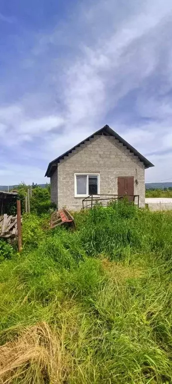 Дом в Адыгея, Майкопский район, Победенское с/пос, Причтовский хут.  ... - Фото 1