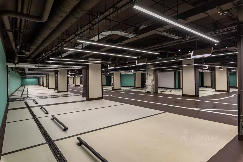 Гараж в Москва Большой Толмачевский пер., 5С1 (19 м) - Фото 1