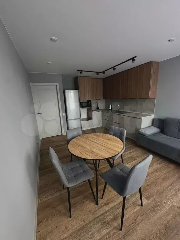2-к. квартира, 45 м, 4/24 эт. - Фото 0