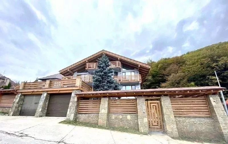 Дом в Краснодарский край, Сочи Красная Поляна пгт, ул. Пчеловодов, 39А ... - Фото 2