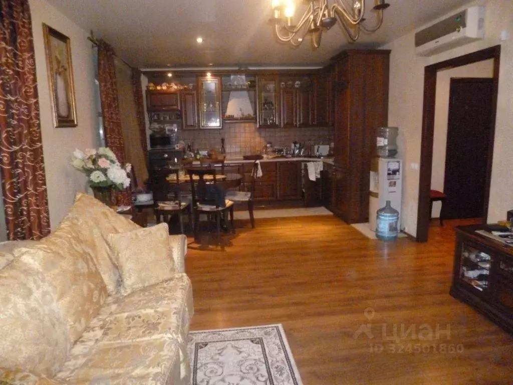 2-к кв. Свердловская область, Екатеринбург ул. Татищева, 90 (52.0 м) - Фото 1