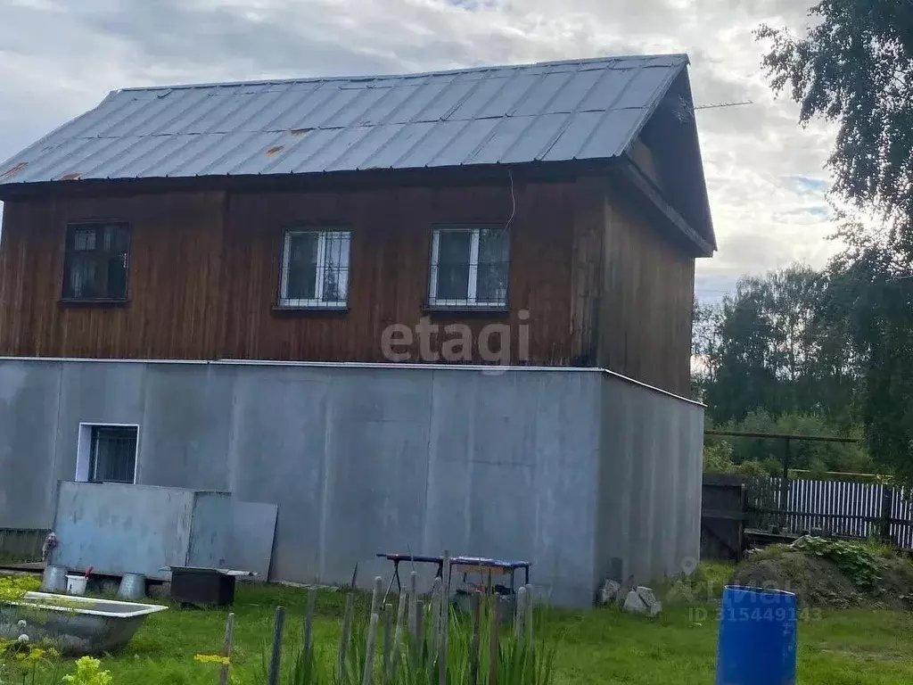 Дом в Свердловская область, Горноуральский муниципальный округ, с. ... - Фото 1