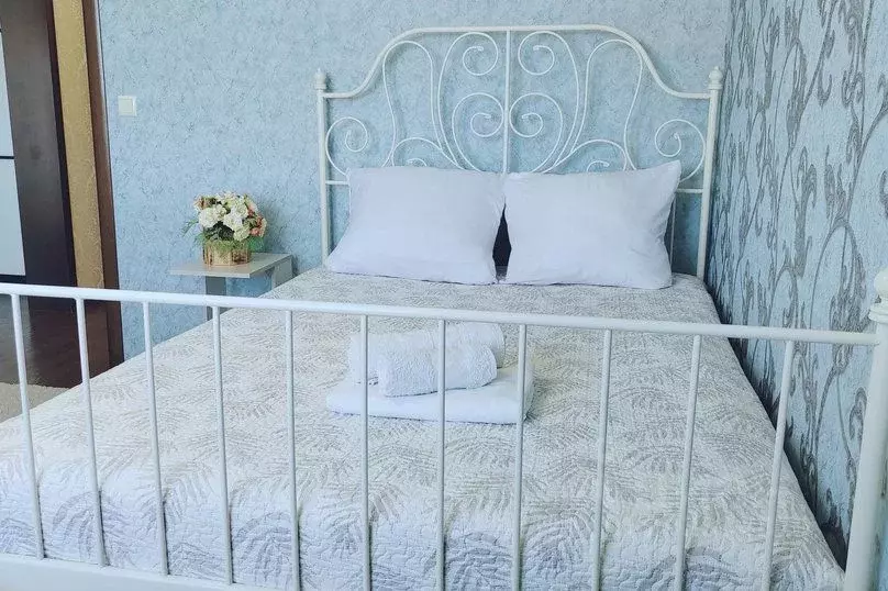 2-к кв. Краснодарский край, Крымск Надежда мкр, ул. Надежды, 4 (52.0 ... - Фото 1