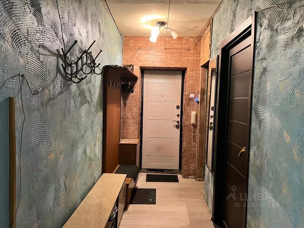 Комната Санкт-Петербург Серебристый бул., 22К1 (31.2 м) - Фото 1