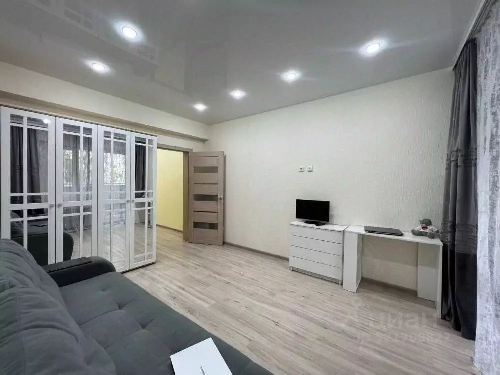 1-к кв. Иркутская область, Иркутск Радужный мкр, ул. Гончарова (35.3 ... - Фото 1