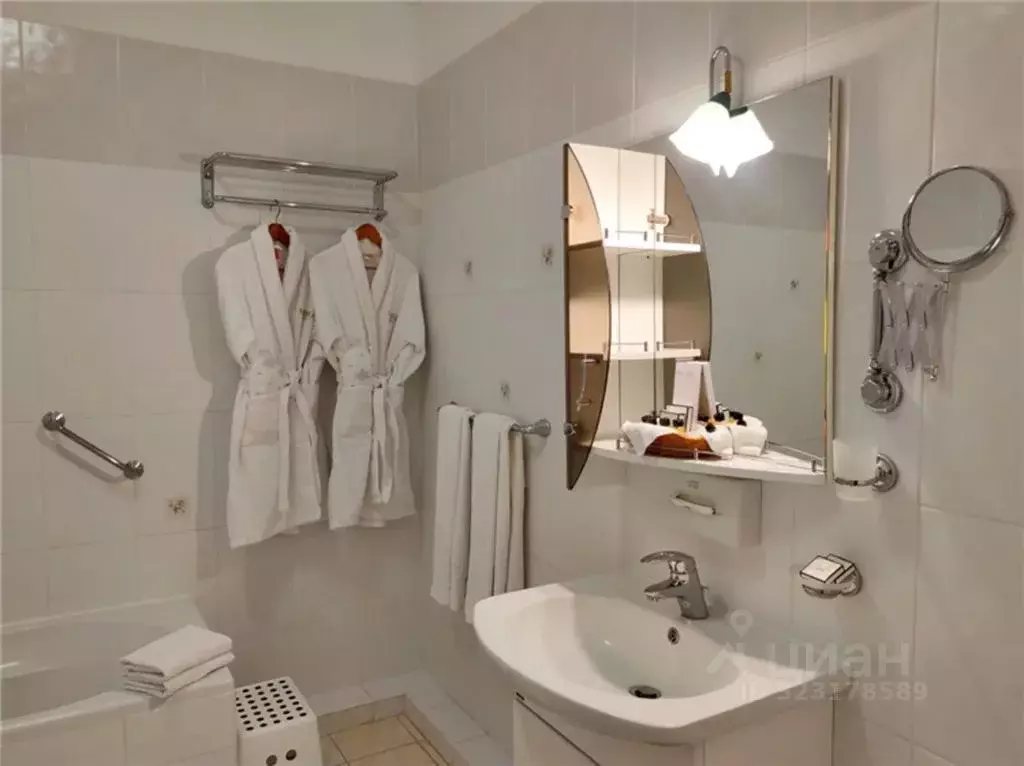 Комната Калининградская область, Зеленоградск ул. Володарского, 20 - Фото 2