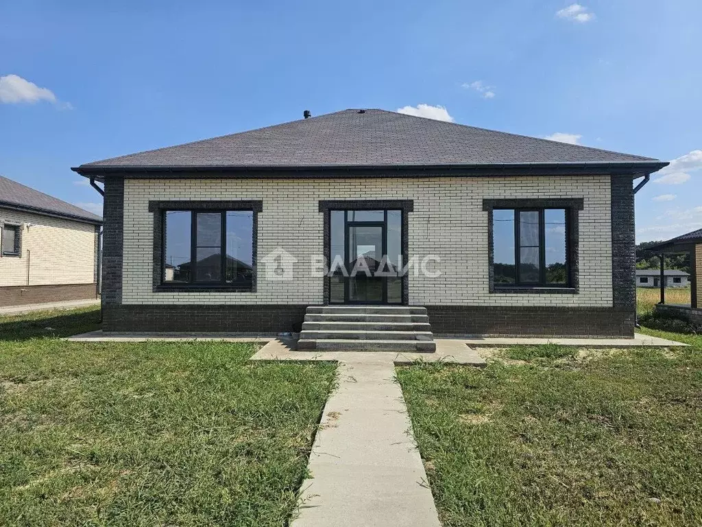 Дом в Белгородская область, Белгородский район, Разумное рп ул. ... - Фото 1