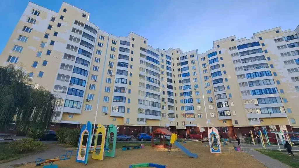 3-к кв. Белгородская область, Старый Оскол Степной мкр, 1 (100.1 м) - Фото 0