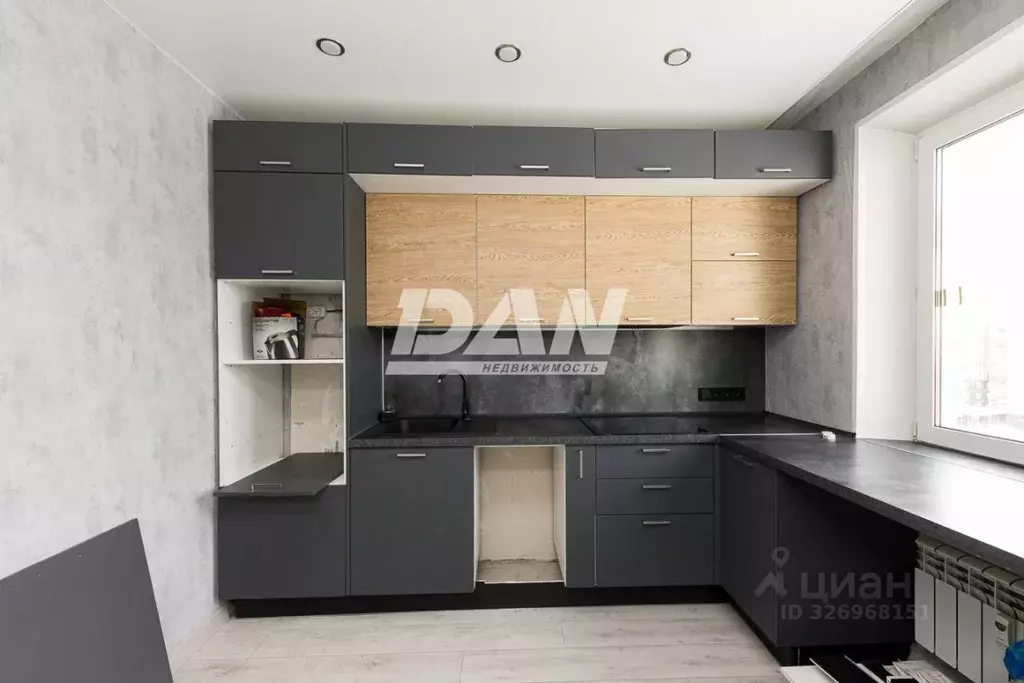 3-к кв. Челябинская область, Челябинск ул. Петра Сумина, 22 (72.7 м) - Фото 1