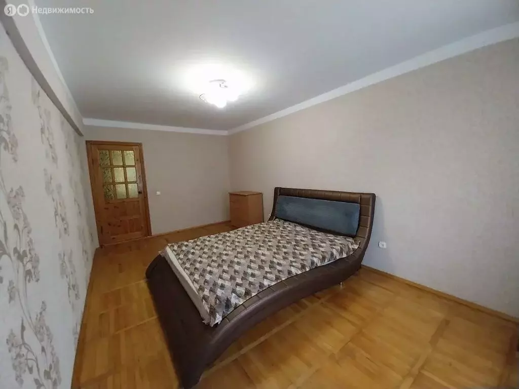 3-комнатная квартира: Лабинск, улица Турчанинова, 192 (69 м) - Фото 1