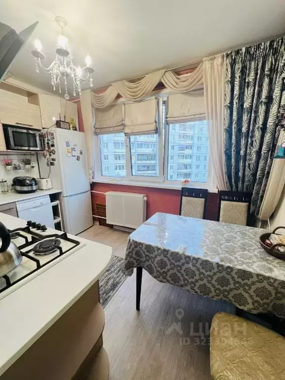 2-к кв. Пермский край, Чайковский ул. Азина, 31 (52.5 м) - Фото 1