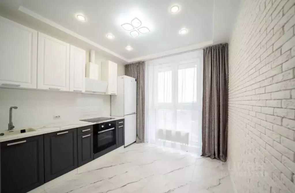 2-к кв. Санкт-Петербург пос. Шушары, ул. Чудовская, 14к1 (57.6 м) - Фото 1