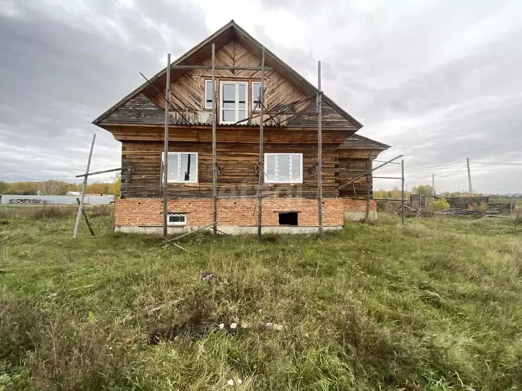 Дом в Челябинская область, Пласт ул. Чапаева (147 м) - Фото 0