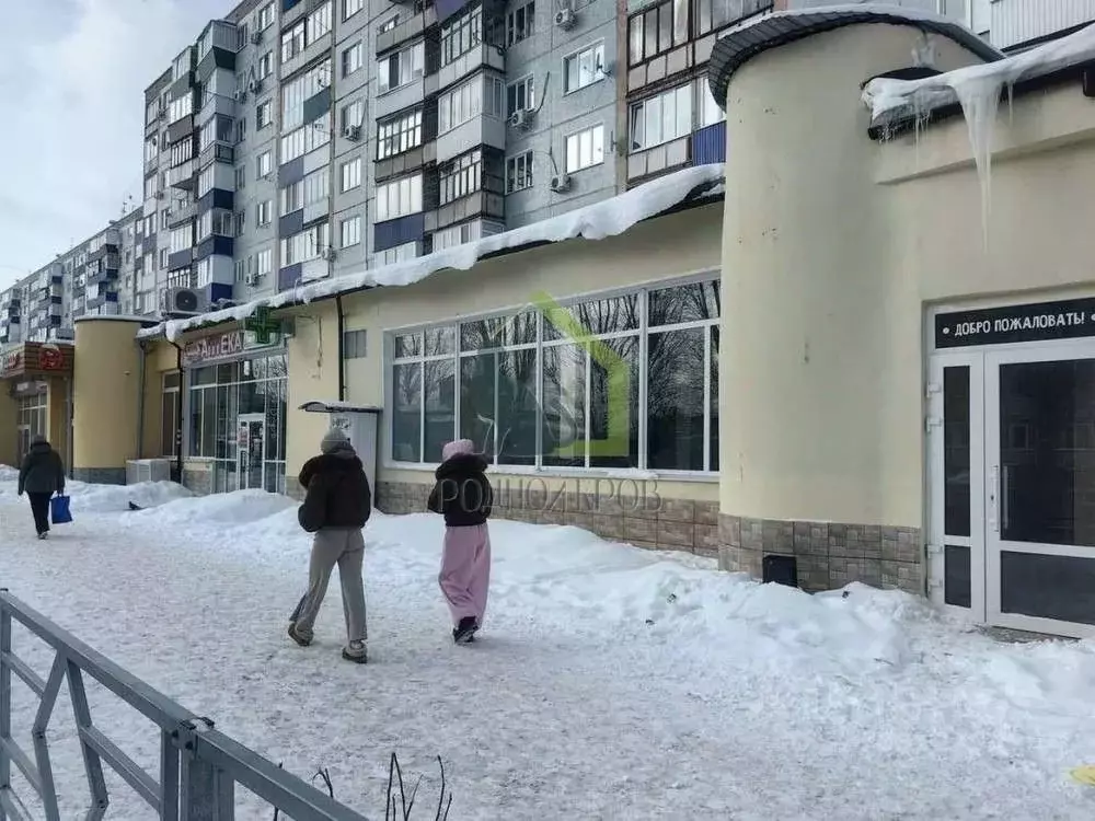 Офис в Самарская область, Сызрань просп. 50 лет Октября, 42 (950 м) - Фото 1