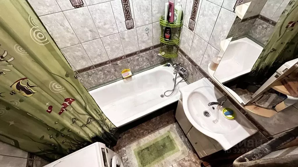 2-к кв. Псковская область, Печоры Юбилейная ул., 9 (36.7 м) - Фото 1