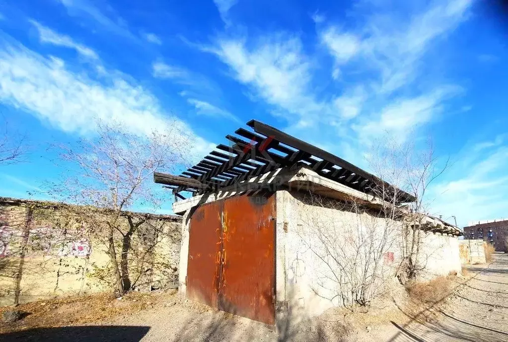 Гараж в Тыва, Кызыл ул. Калинина, 1 (28 м) - Фото 1