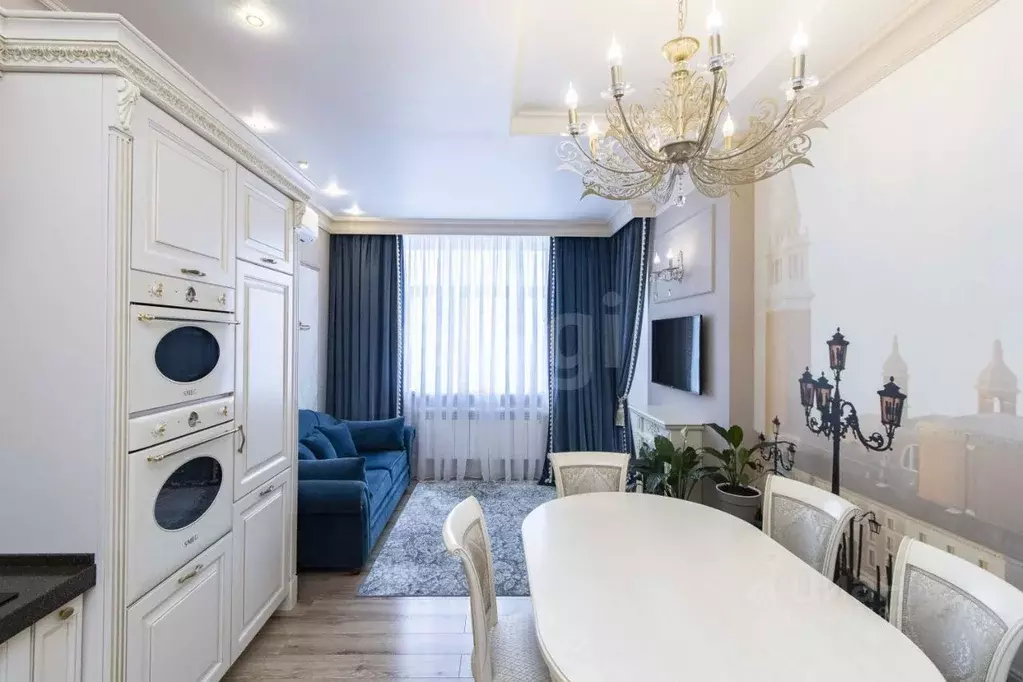 2-к кв. Тюменская область, Тюмень ул. Малыгина, 90 (82.2 м) - Фото 1