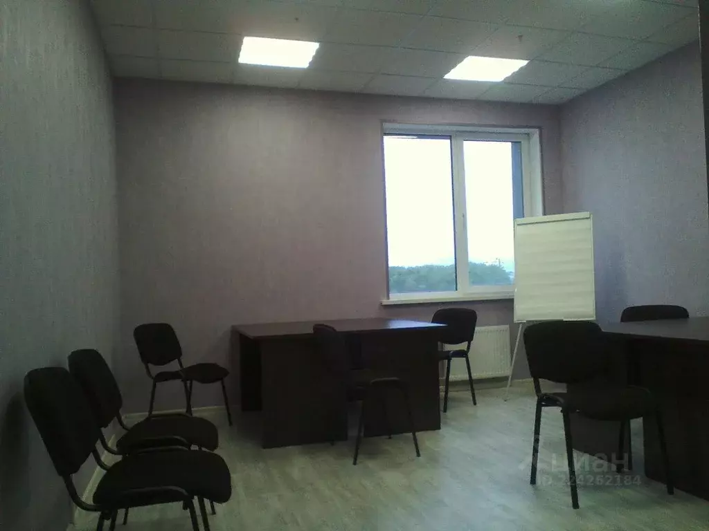 Офис в Свердловская область, Екатеринбург ул. Фурманова, 126 (25 м) - Фото 1