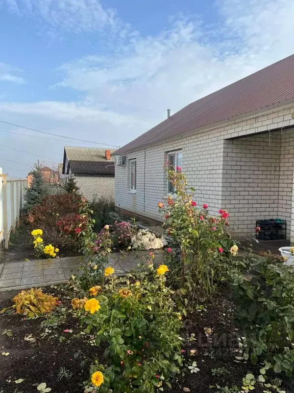 Дом в Саратовская область, Саратов муниципальное образование, пос. ... - Фото 1