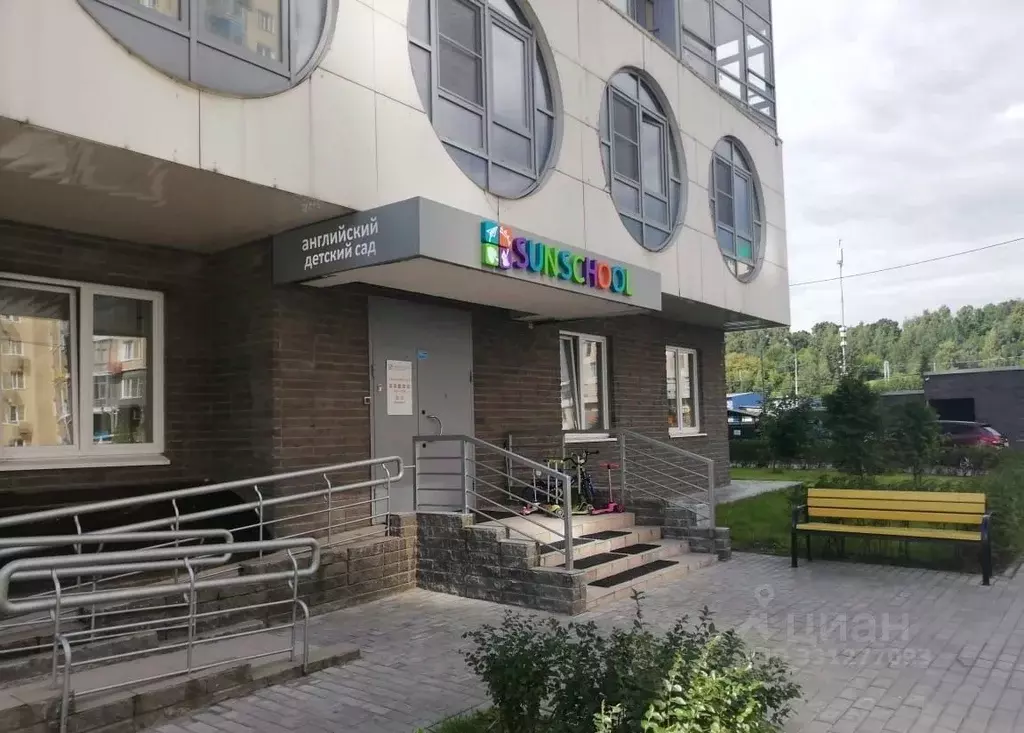 Помещение свободного назначения в Московская область, Красногорск ул. ... - Фото 1