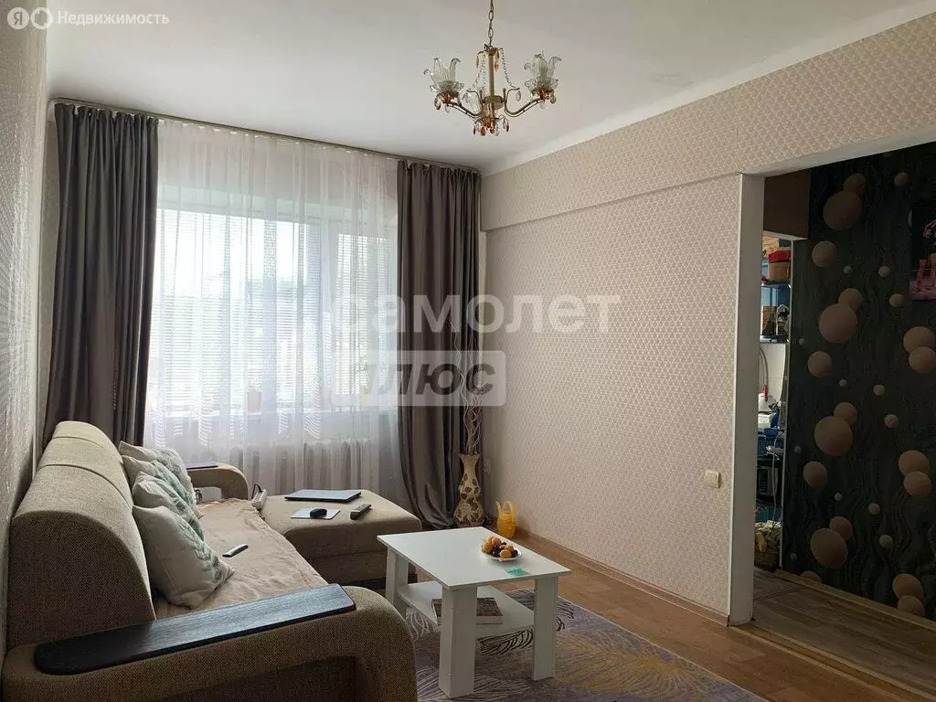 3-комнатная квартира: Ишим, улица Красина, 11 (53.7 м) - Фото 2