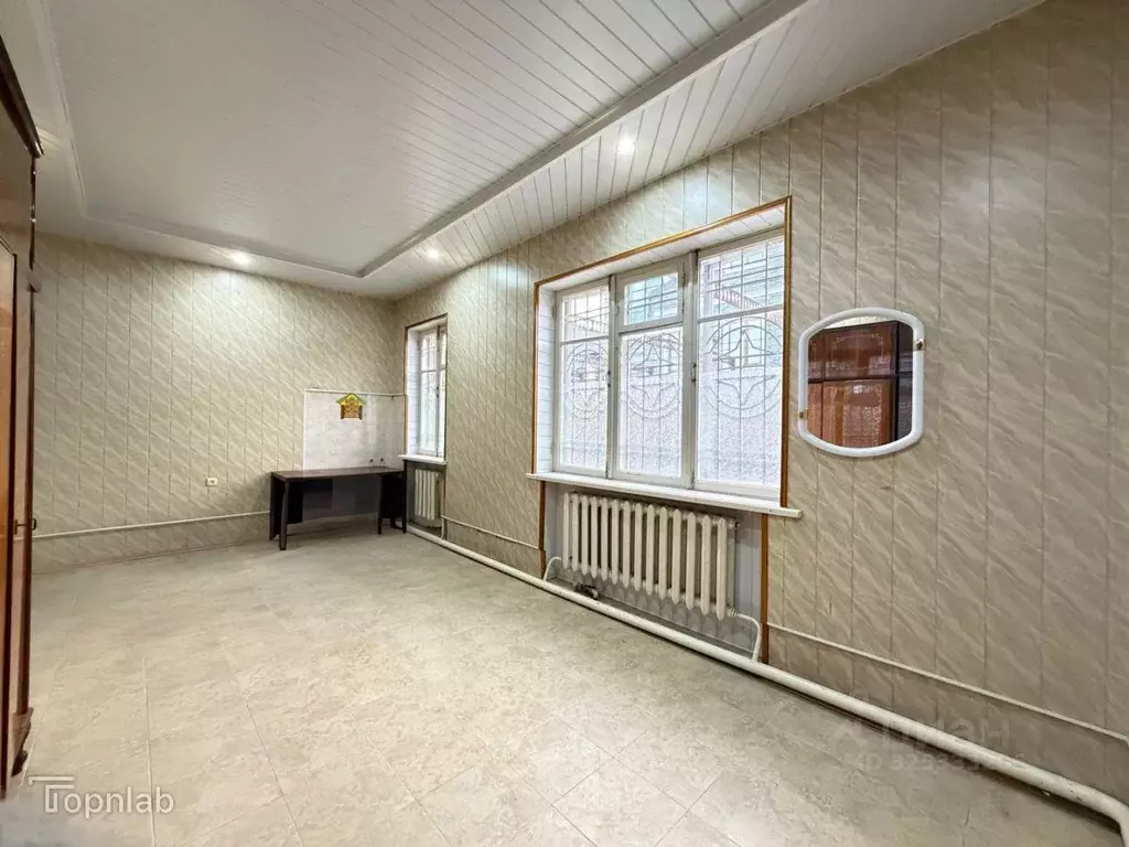 Дом в Кабардино-Балкария, Нальчик Крестьянская ул., 48 (70 м) - Фото 1