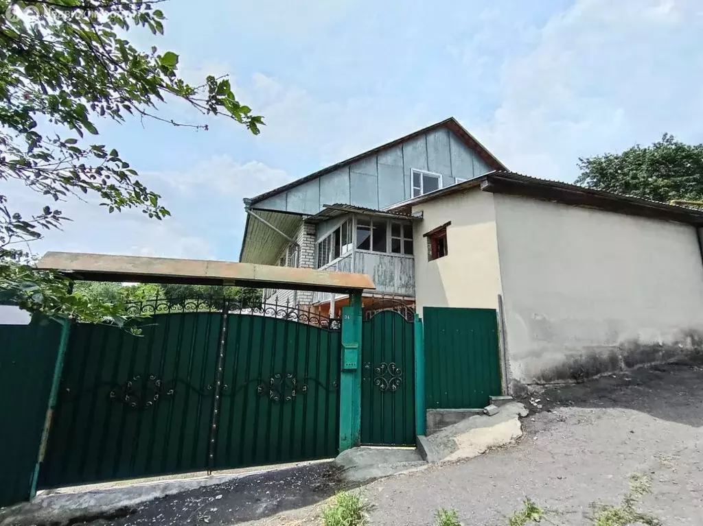 Дом в село Чертовицы, Набережная улица, 34 (180.1 м) - Фото 2