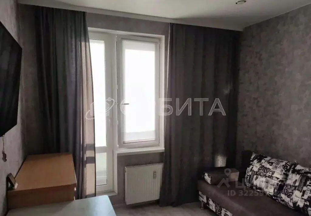 Студия Тюменская область, Тюмень Антипино мкр, ул. Буденного, 1Ак1 ... - Фото 1