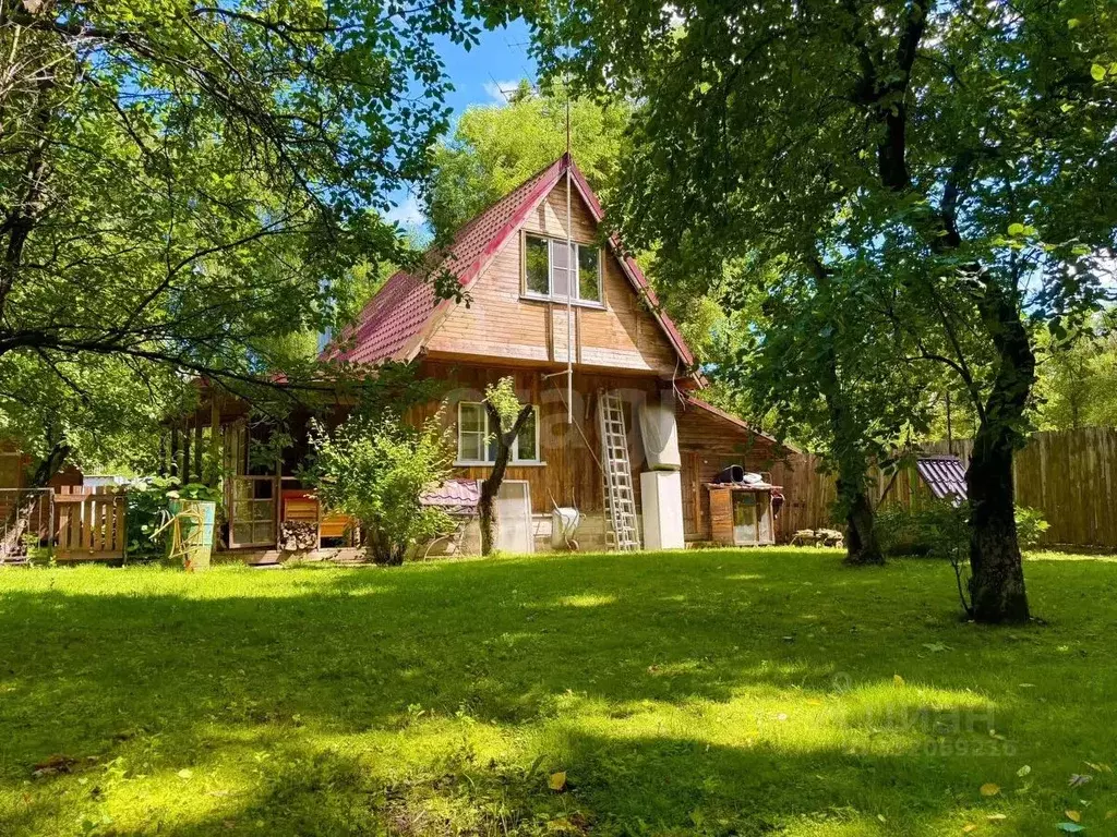 Дом в Московская область, Одинцовский городской округ, с. Дубки ул. ... - Фото 1