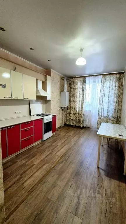 1-к кв. Ростовская область, Батайск ул. Урицкого, 5 (45.0 м) - Фото 0