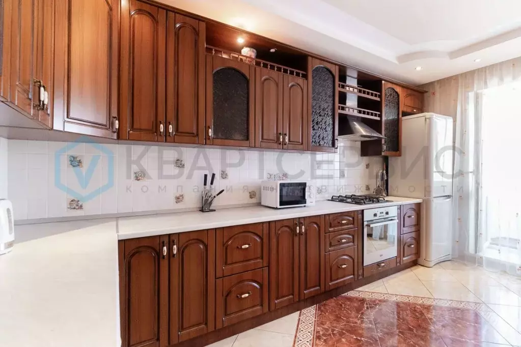 2-к кв. Омская область, Омск ул. 70 лет Октября, 15/1 (60.0 м) - Фото 1