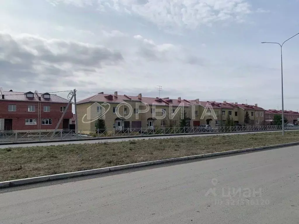 Участок в Тюменская область, Тюменский муниципальный округ, д. Ушакова ... - Фото 1