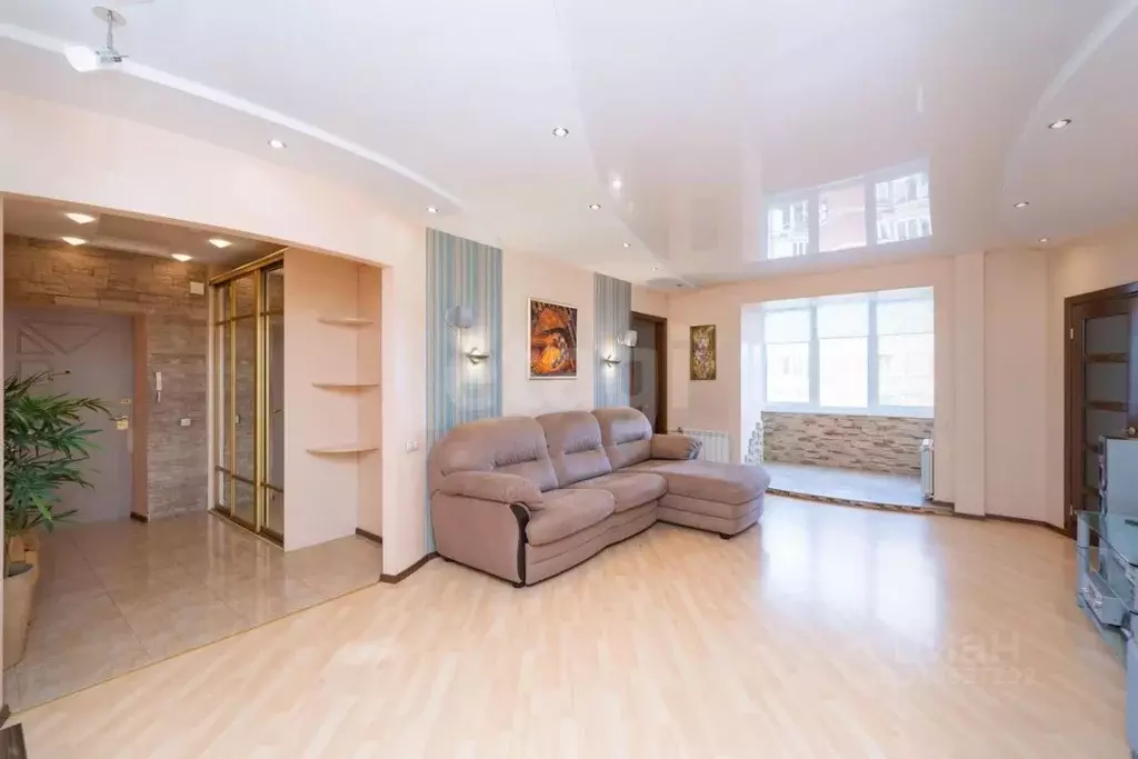 3-к кв. Пермский край, Пермь ул. Революции, 7 (96.5 м) - Фото 1