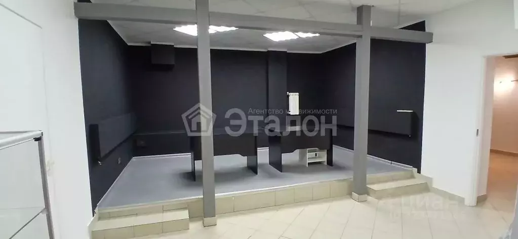 Офис в Волгоградская область, Волгоград ул. Огарева, 1 (83 м) - Фото 1