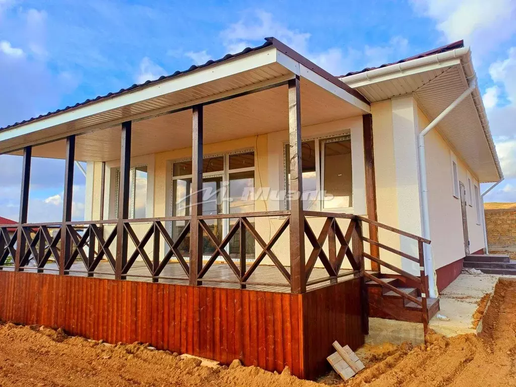 Дом в Крым, Симферопольский район, Добровское с/пос, с. Краснолесье ... - Фото 1