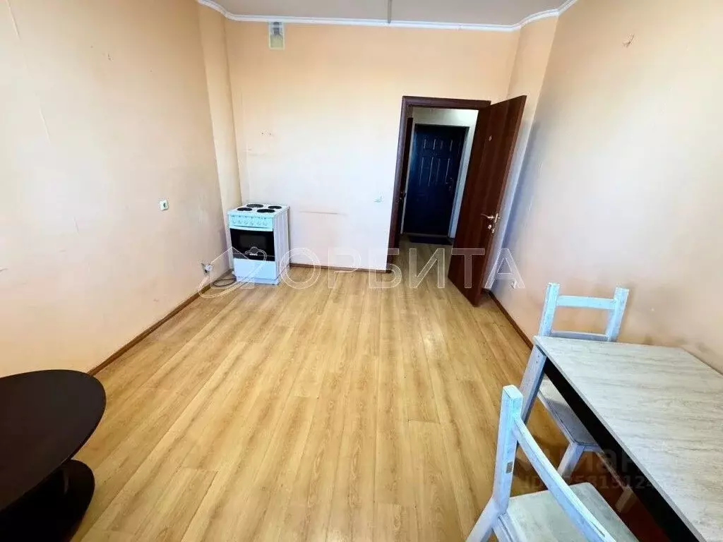 1-к кв. Тюменская область, Тюмень ул. 50 лет ВЛКСМ, 13 (68.0 м) - Фото 1