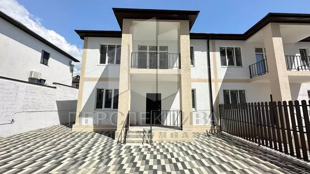 Таунхаус в Краснодарский край, Новороссийск городской округ, с. ... - Фото 2