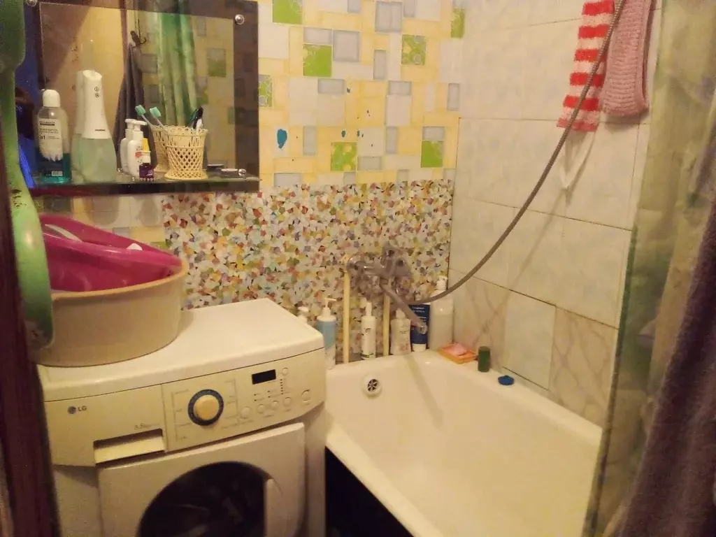 Квартира, 4 комнаты, 61 м - Фото 0