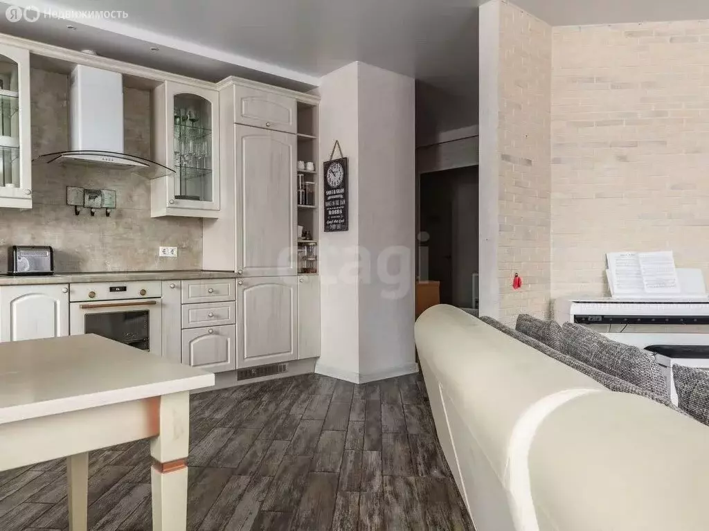 3-комнатная квартира: Санкт-Петербург, Фермское шоссе, 20к2 (82 м) - Фото 1