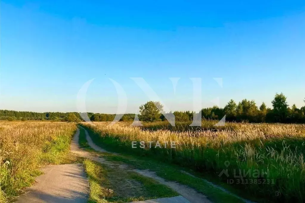 Участок в Московская область, Красногорск городской округ, д. ... - Фото 0