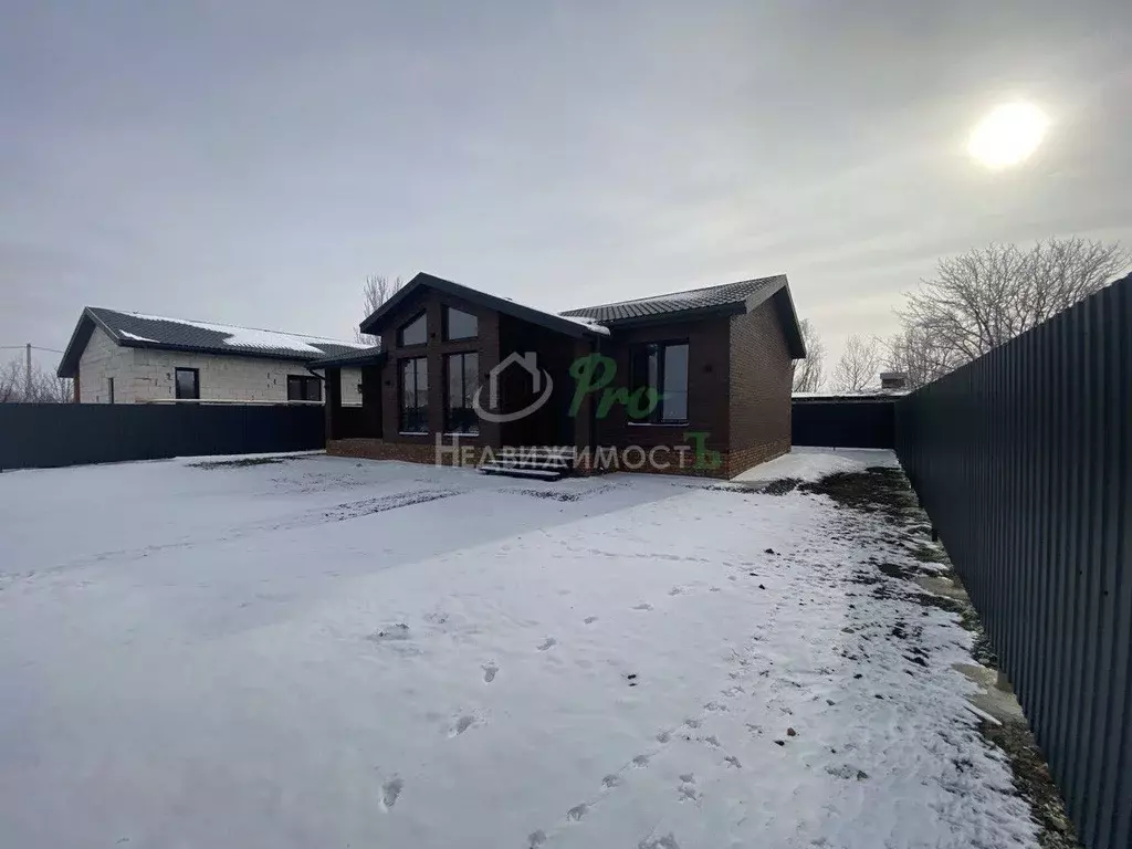 Дом в Краснодарский край, Ейское городское поселение, пос. Морской ул. ... - Фото 2