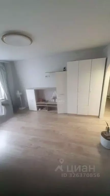 1-к кв. Брянская область, Брянск ул. Есенина, 24 (36.0 м) - Фото 2