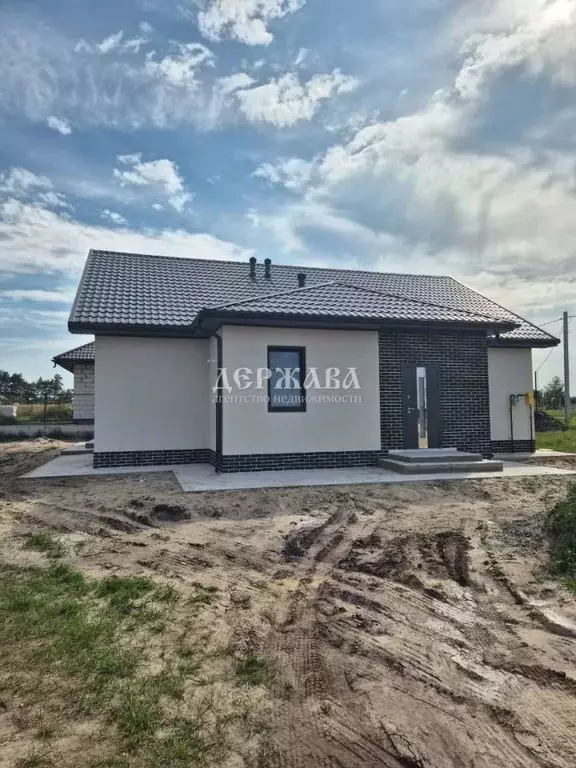 Коттедж в Белгородская область, Старый Оскол Строитель мкр,  (125 м) - Фото 1