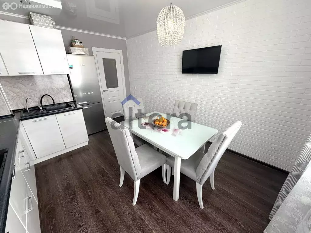 2-комнатная квартира: Казань, Зилантовская улица, 20 (69 м) - Фото 1