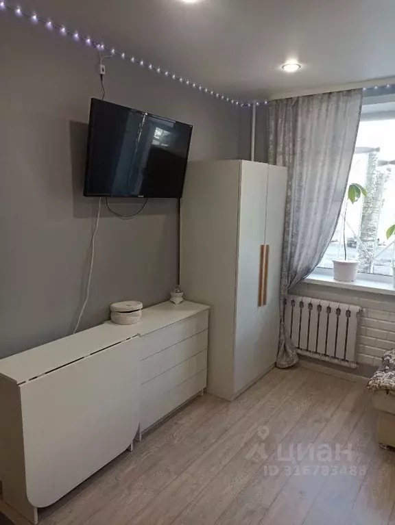 Комната Коми, Сыктывкар Емвальская ул., 11 (17.3 м) - Фото 1