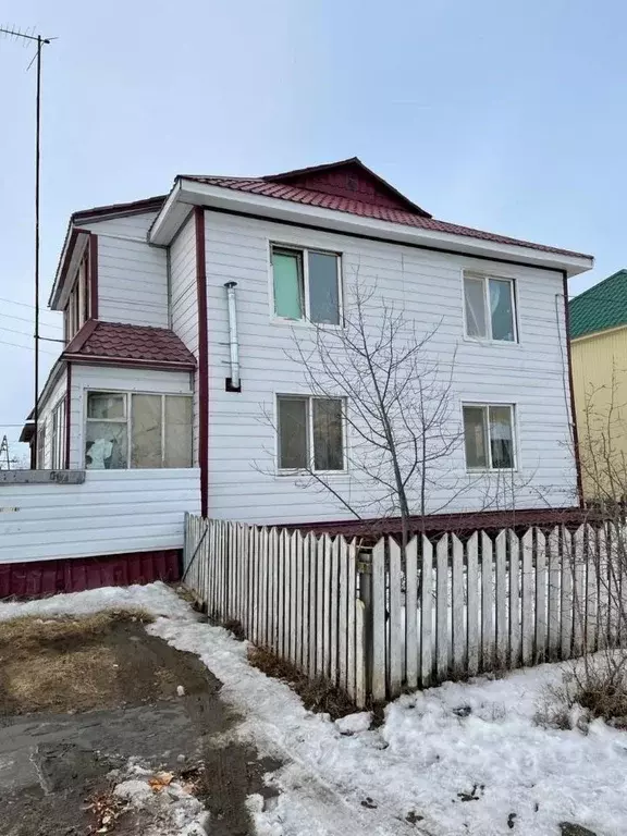 Дом в Саха (Якутия), Жатай городской округ, Жатай рп ул. Северная, ... - Фото 0