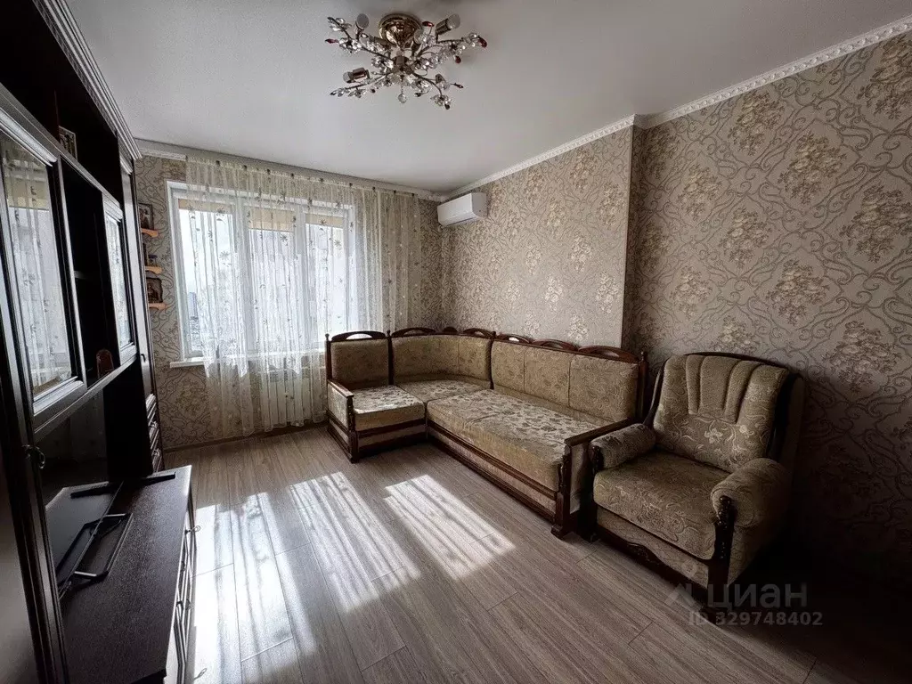 2-к кв. Оренбургская область, Оренбург ул. Карпова, 3/1 (56.3 м) - Фото 1