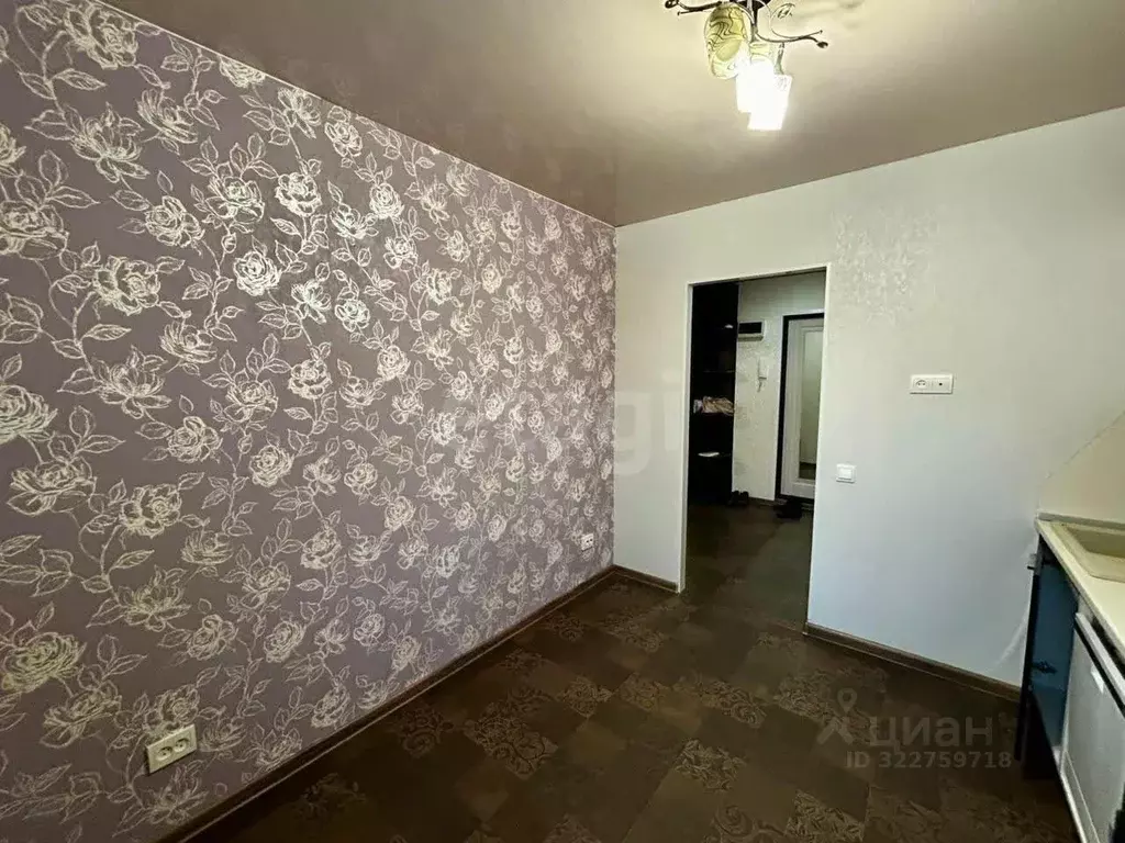 3-к кв. Башкортостан, Уфа ул. Юрия Гагарина, 17 (76.0 м) - Фото 1