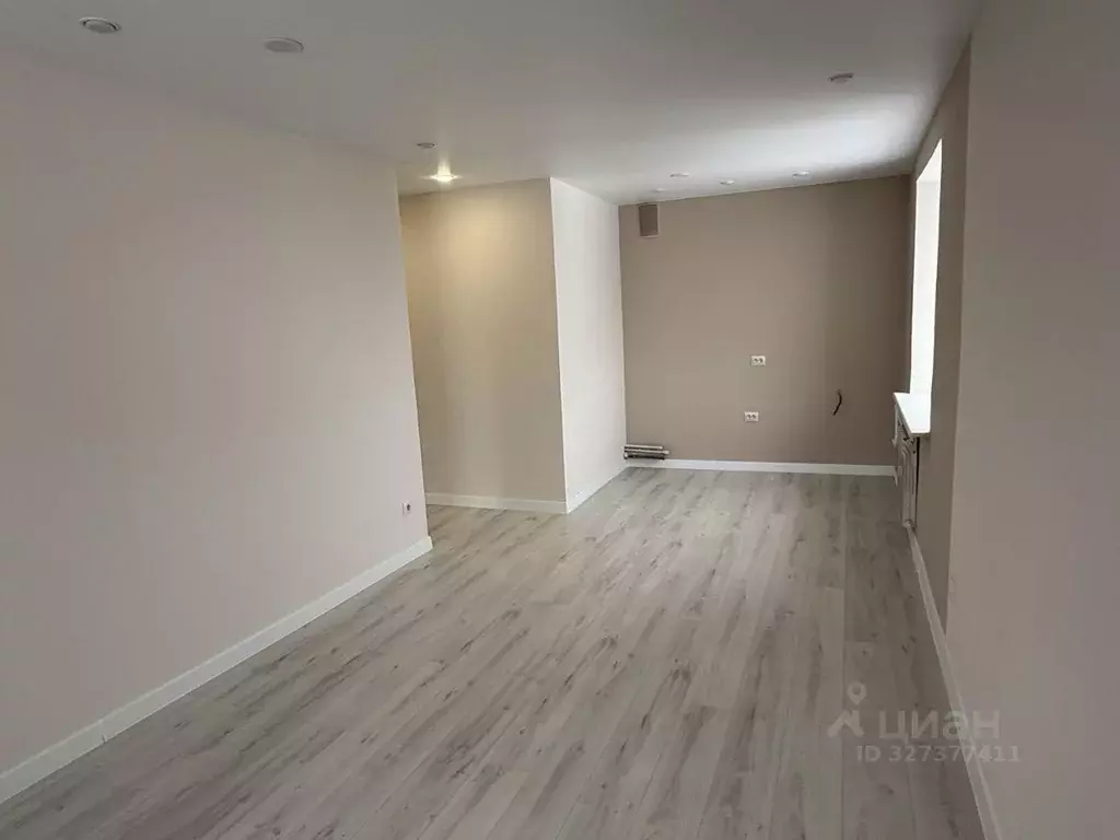 1-к кв. Свердловская область, Екатеринбург ул. Коминтерна, 11 (41.8 м) - Фото 2